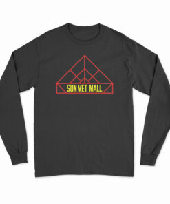 Sun Vet Mall Long Sleeve T-Shirt