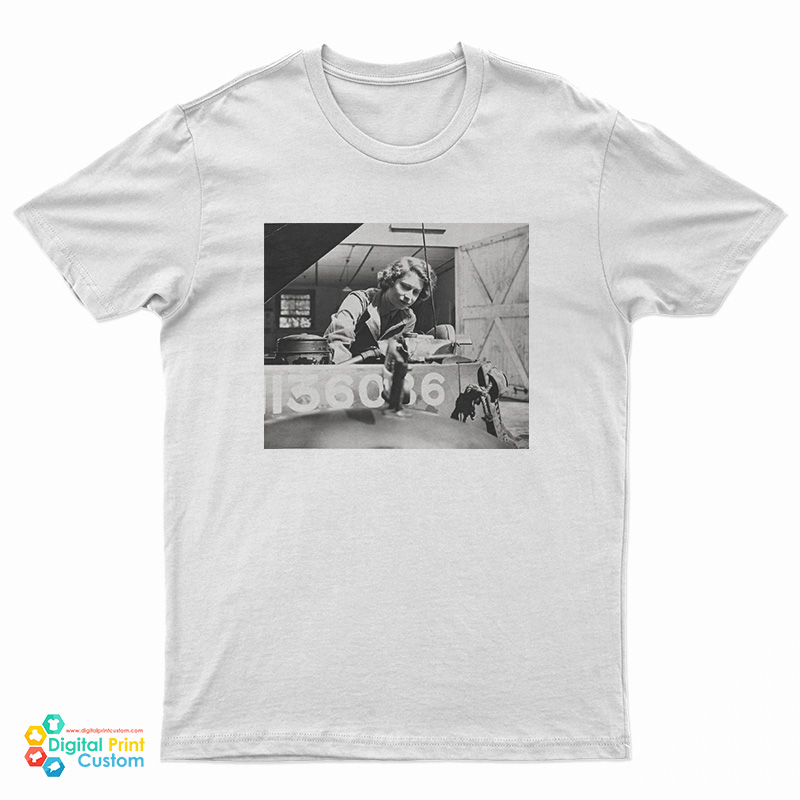 Queen Elizabeth Jeep Mechanic T-Shirt