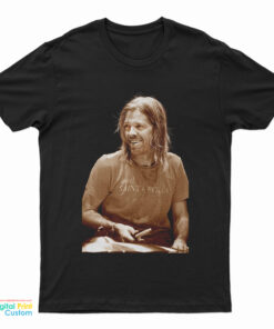 Billie Eilish Wearing A Taylor Hawkins T-Shirt