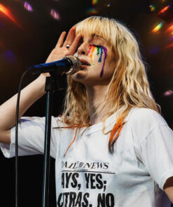 Hayley Williams Daily News Gays Yes Contras No T-Shirt