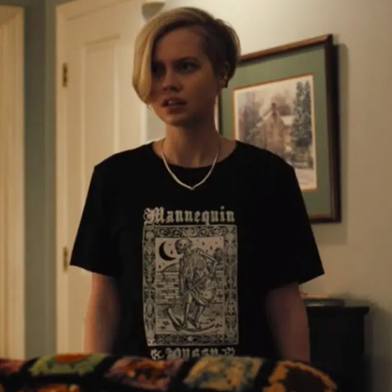 Mare of Easttown Angourie Rice Mannequin Pussy Skeleton T-Shirt